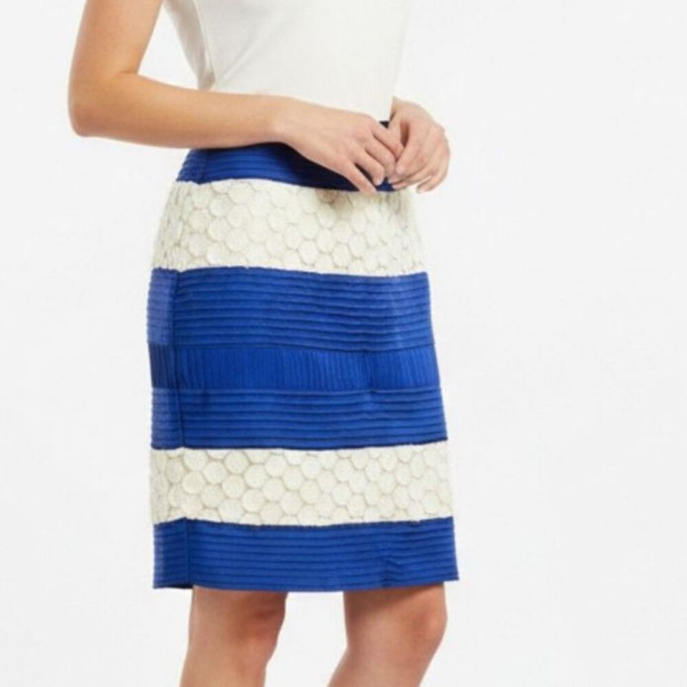 Douglas Hannant Silk Blend Raised Floral Navy & White Pencil Skirt Size 4